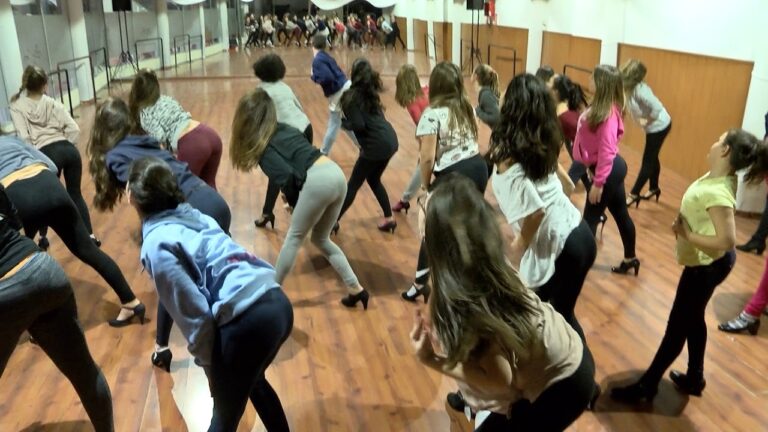 Ahorra en tus clases de baile en Valencia con increíbles precios en academias